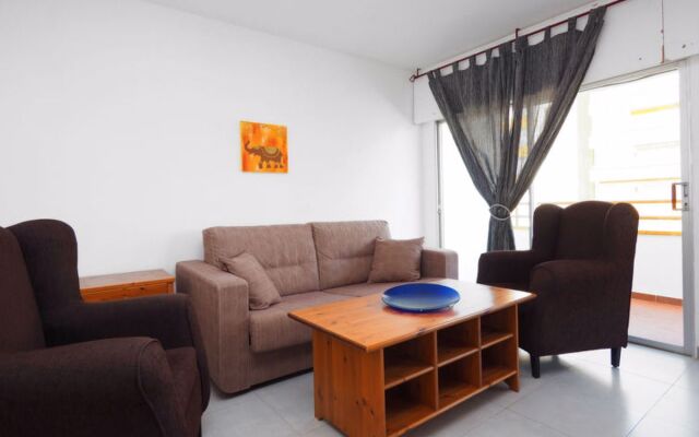 Roses Holiday Center 15236