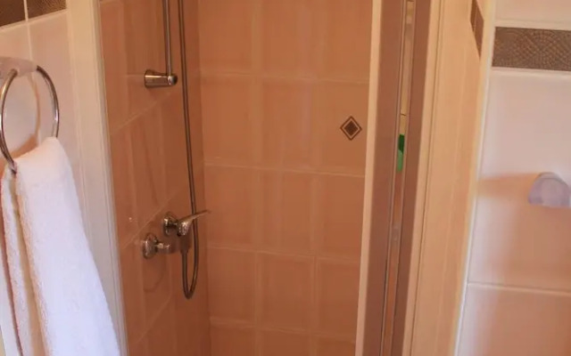 Sea View Apartment Ruza, Sleeps 4