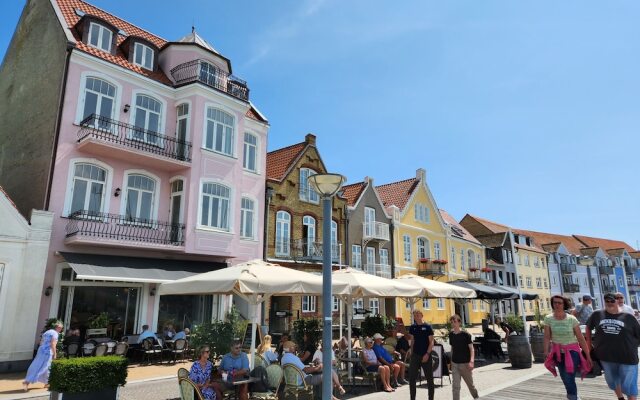 Harbour Walk