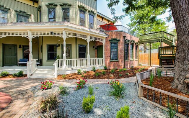 The Curtis Park Club