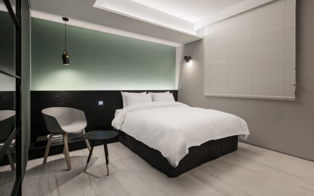 H Hotel Seocho