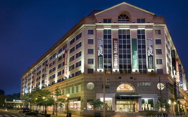 Embassy Suites by Hilton Washington DC Chevy Chase Pavilion