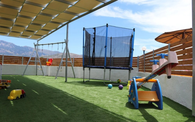 Golden Sun Hotel & Apartments