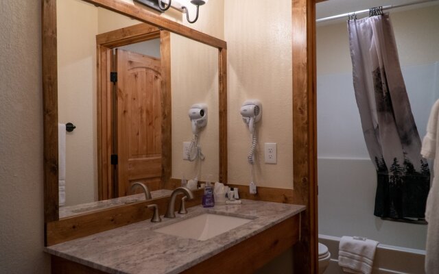 Ouray RV Park & Cabins