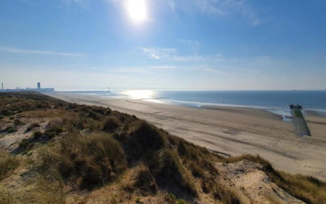 Apartment in Nieuwpoort With Terrace