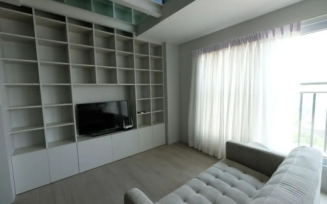 Sofia Tower by StayHome Asia