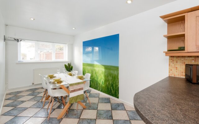 Sulston Lodge 3-Bedroom House