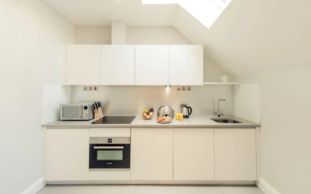 PREMIER SUITES Reading