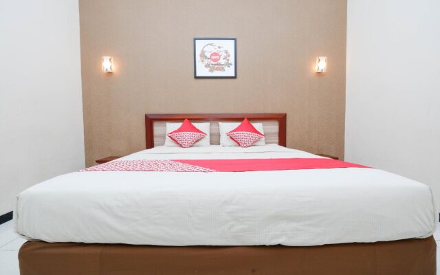 Arya Graha by Airy Rooms