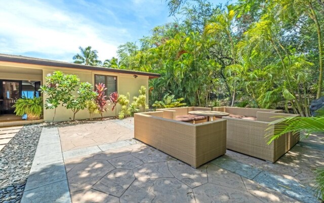 K B M Resorts- Hale-1470 Presidential 3bd, 3ba Beach-front Estate, A/c, Private Yard!