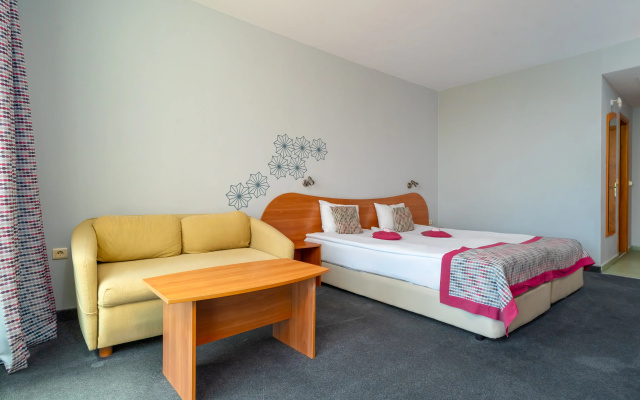 MPM Kalina Garden Hotel