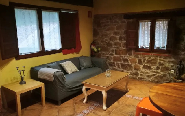 Apartamentos Rurales L'Arboleu