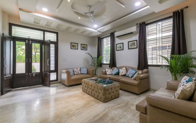 Bungalow by the station by Vista Rooms