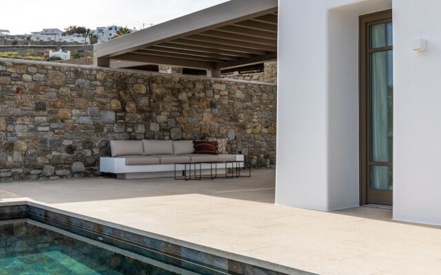 Bonzoe Suites & Villas