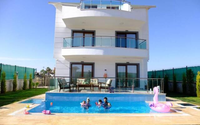 Kardelen Vi̇lla