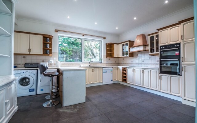 The Old Orchard - 3 Bedroom - Lamphey