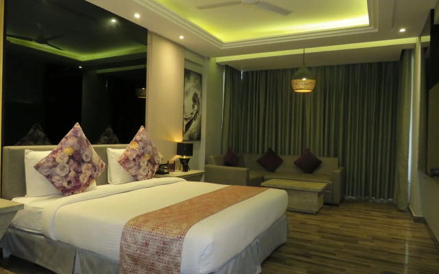 Sterling Palm Bliss - Rishikesh