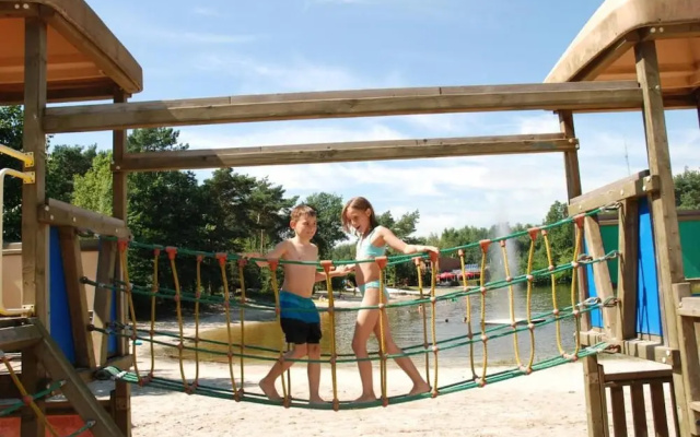 Family Forest Stay With Garden