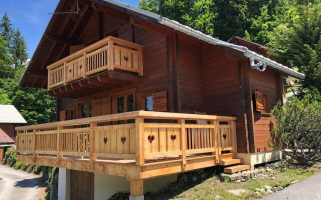 Chalet Les Carroz d'Arâches, 4 pièces, 8 personnes - FR-1-572-107