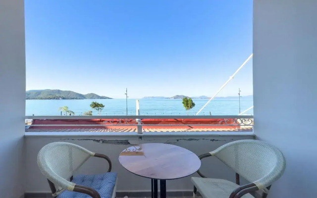 Cloud 9 Rooms