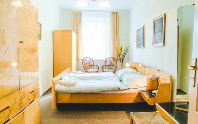 Hostel Dakura