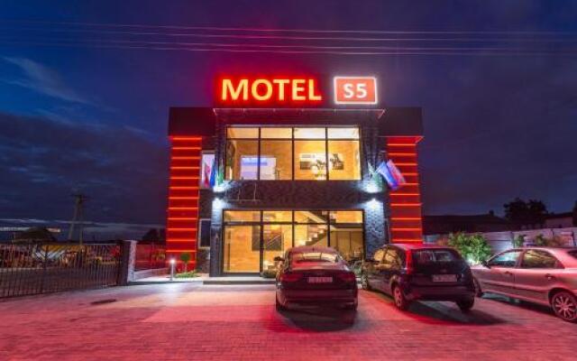 Motel S5