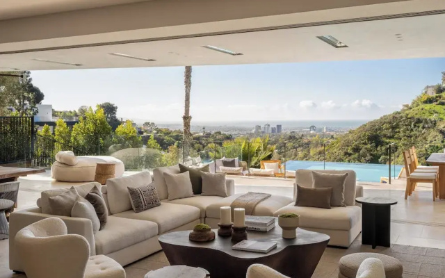 Stradella Mansion - Epitome of Luxury Living in This Breathtaking Bel Air Estate