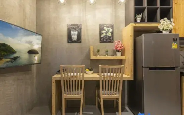 Stylish Studio Apartment. Rooftop Pool at Nai Harn