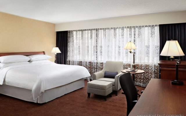 Sheraton Ottawa Hotel