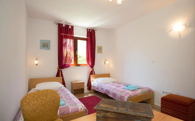 Apartment Kadena