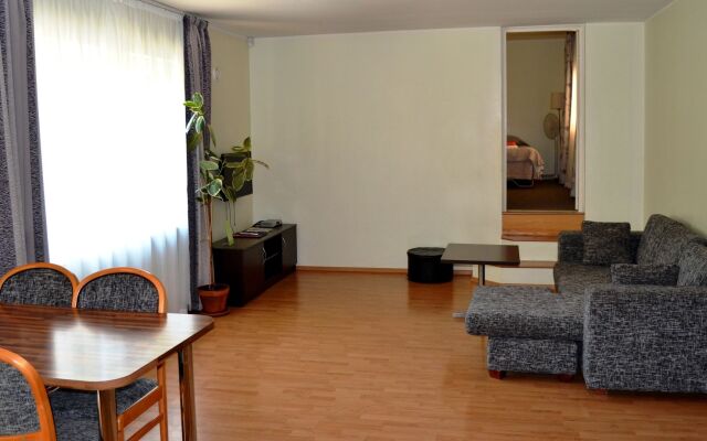 Pilve Apartment Hotel