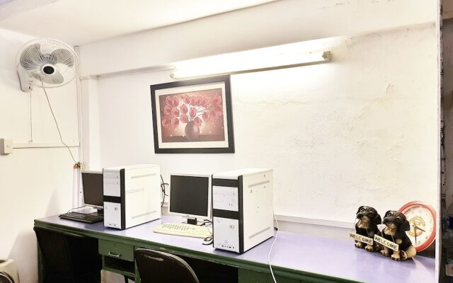 Green Box Hotel - Hostel