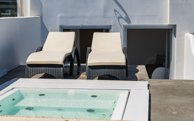 Serenità Luxury Suites