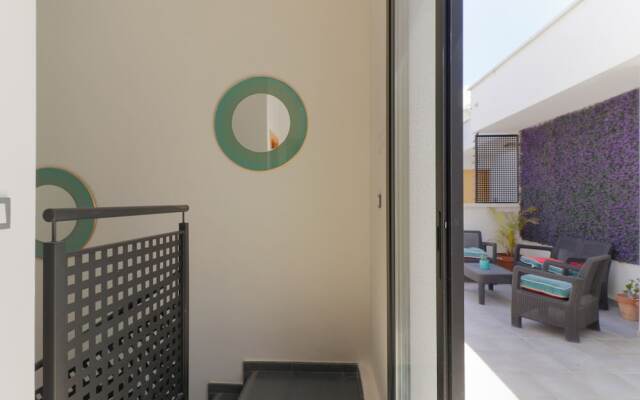Grand Apartment with terrace & Parking by La Recepcion