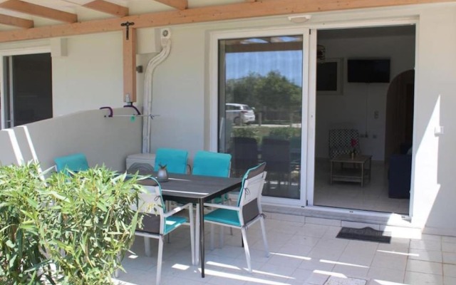 "kalamaki Plaza Apartments \"thalassa\""