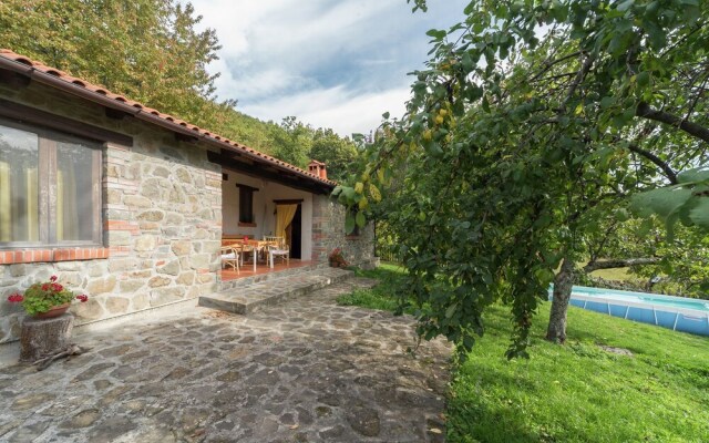 Quaint Holiday Home in San Marcello Pistoiese with Pool