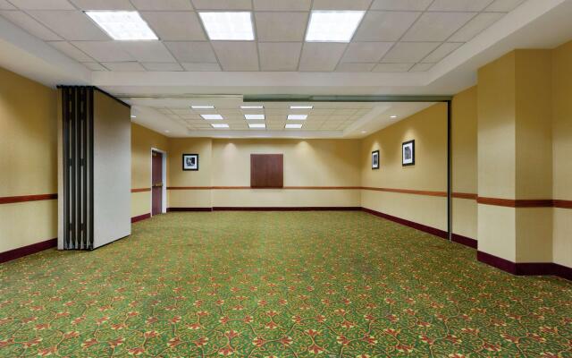 Hampton Inn & Suites Dallas-Mesquite