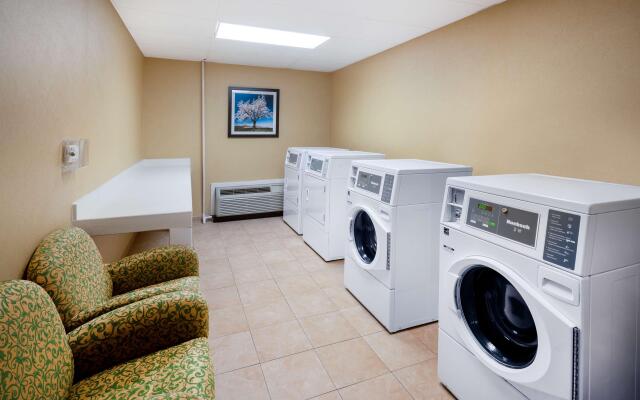 Hampton Inn Covington, GA