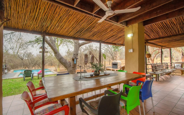 Lovely Holiday Home Bordering Kruger National Park