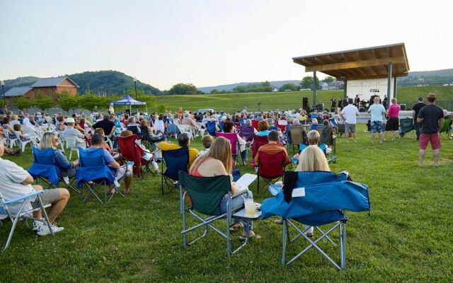 Fairfield Inn & Suites Cumberland