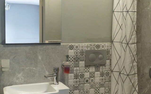 Garden Floor Flat in The Galata