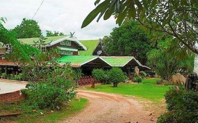Kwae Riverside Resort Kanchanaburi