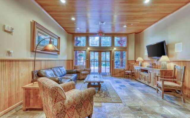 Jackpine Lodge 2 Bedroom Condo