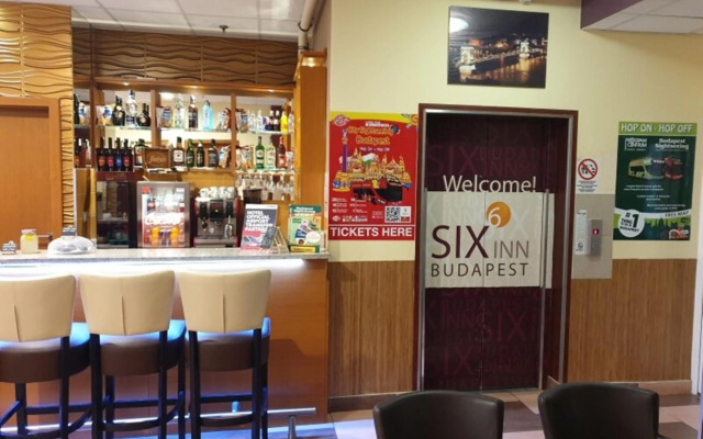 Six Inn Hotel