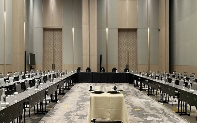 Ra Suites Simatupang