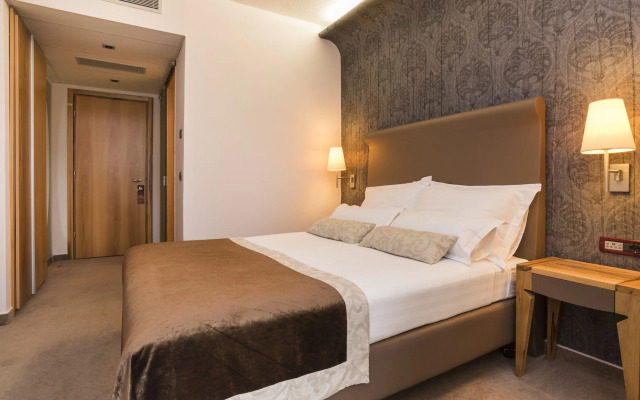 Hotel Pelegrin Plava Laguna