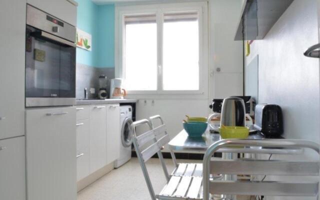 Appartement Narbonne, 3 Pièces, 6 Personnes - Fr-1-229b-701