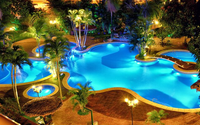 Camino Real Hotel