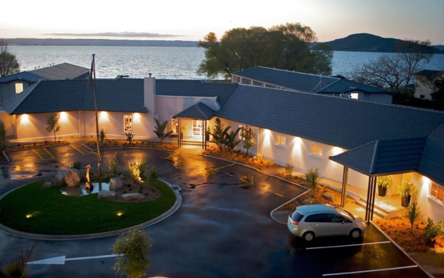 Wai Ora Lakeside Spa Resort