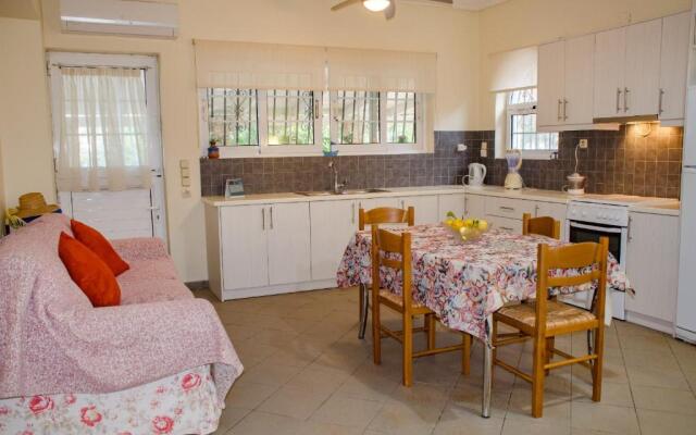 Acacia House Apartments